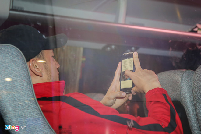 Công Phượng cười tươi trong ngày trở về sau chuyến tập huấn-10