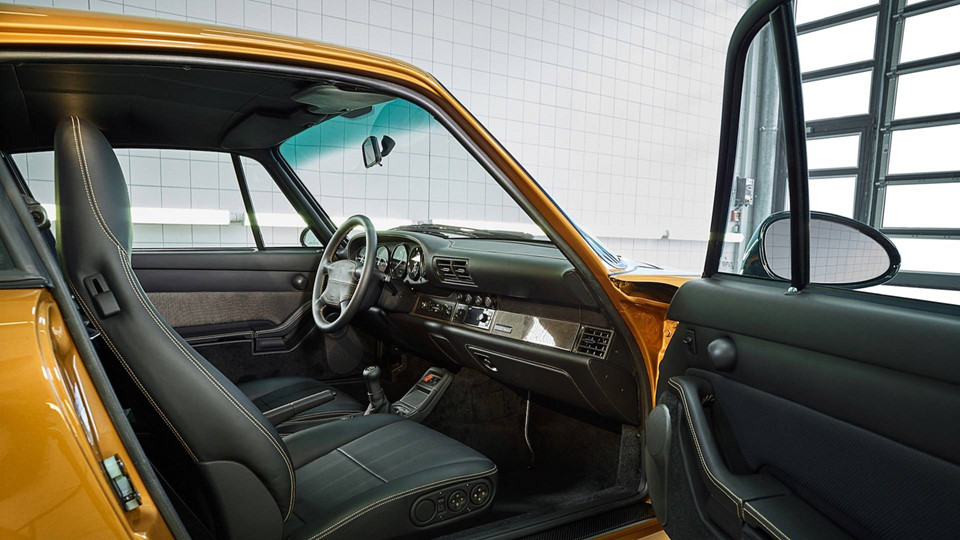 Xe cổ hồi sinh của Porsche chốt giá 3,1 triệu USD chỉ sau 10 phút-5