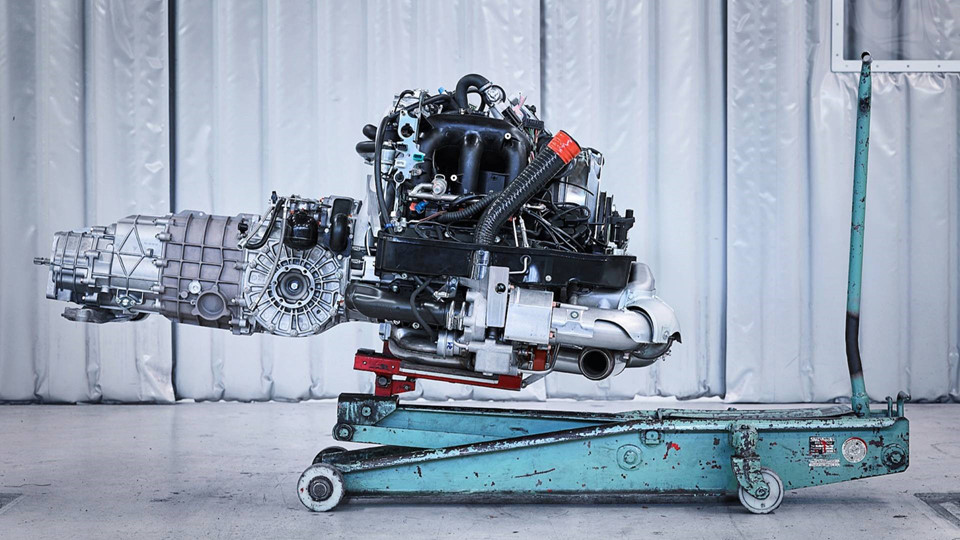 Xe cổ hồi sinh của Porsche chốt giá 3,1 triệu USD chỉ sau 10 phút-7