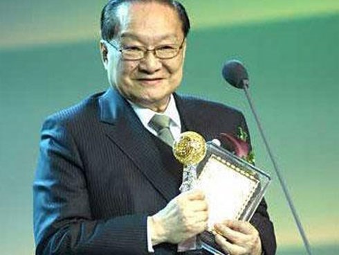 Nhà văn Kim Dung với nỗi đau vợ đầu ngoại tình, con trai tự tử