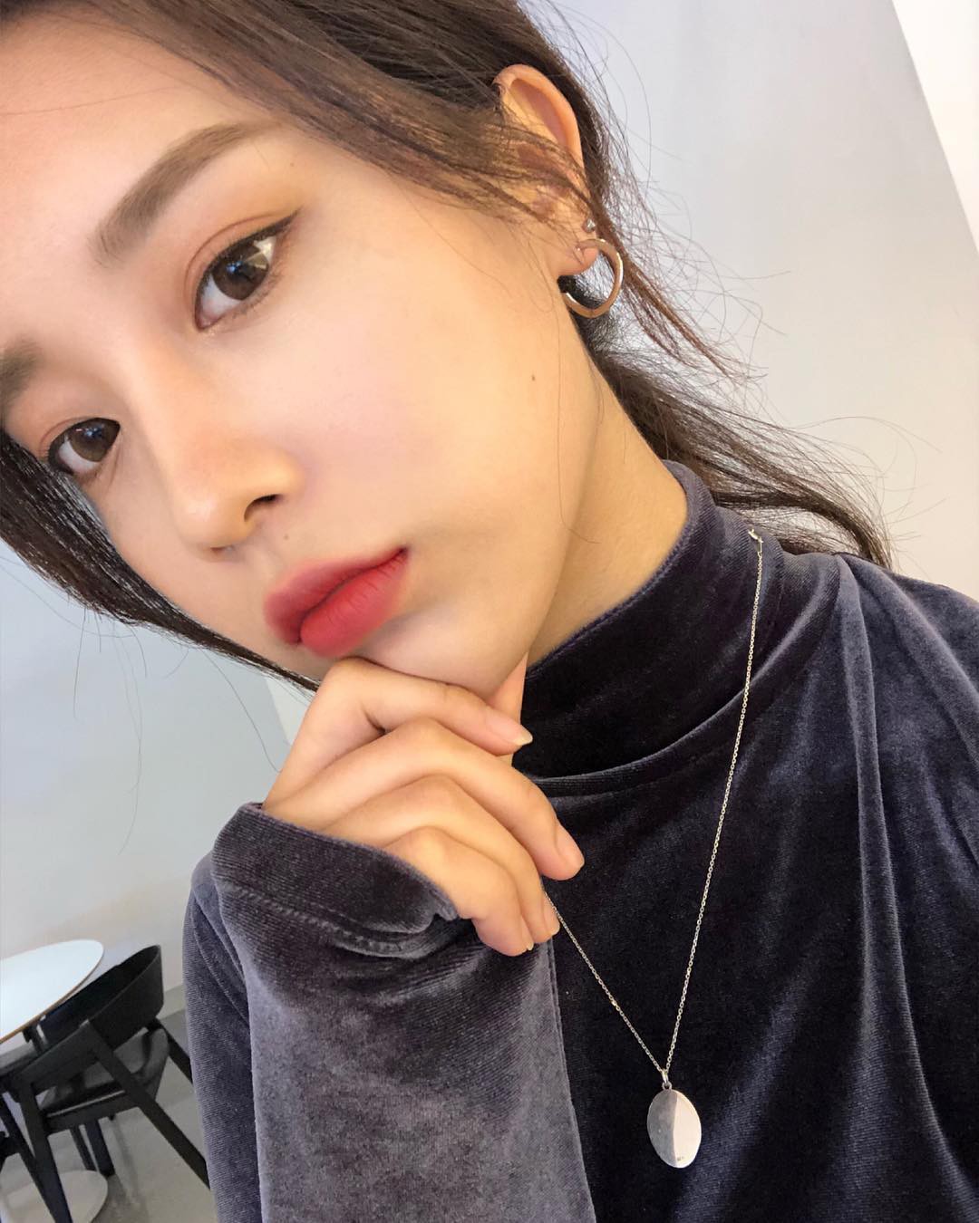 Hãy thực hiện 5 điều đơn giản này để có làn da ẩm mọn vào buổi sáng-1