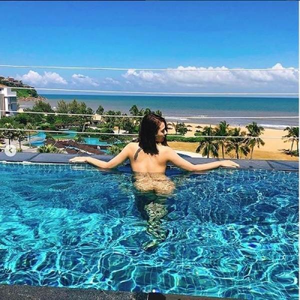 Những lần khoe thân phản cảm của Hồng Quế khiến dư luận ‘nóng mắt’-1