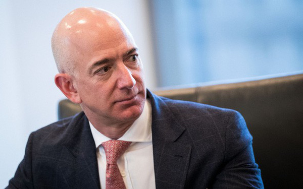 Amazon mất 18 năm để có thể đạt giá trị vốn hóa 250 tỷ USD, nhưng chỉ mất có 8 tuần để đánh mất toàn bộ con số đó-1
