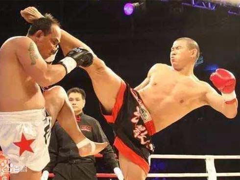 Ở tuổi 21, Simone Biles đi vào lịch sử thể dục dụng cụ thế giới-3