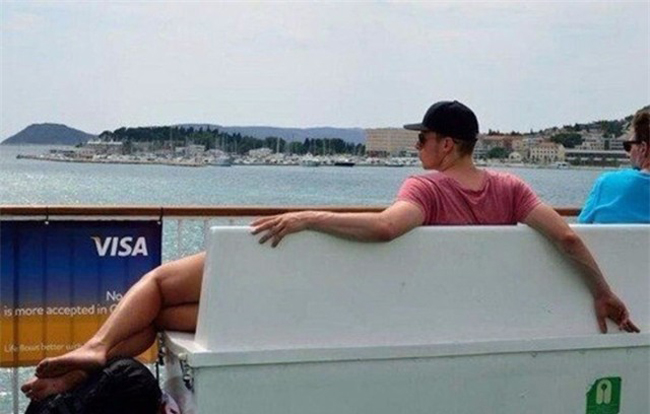 Hình ảnh khiến những người đầu óc đen tối bị nhầm lẫn-6