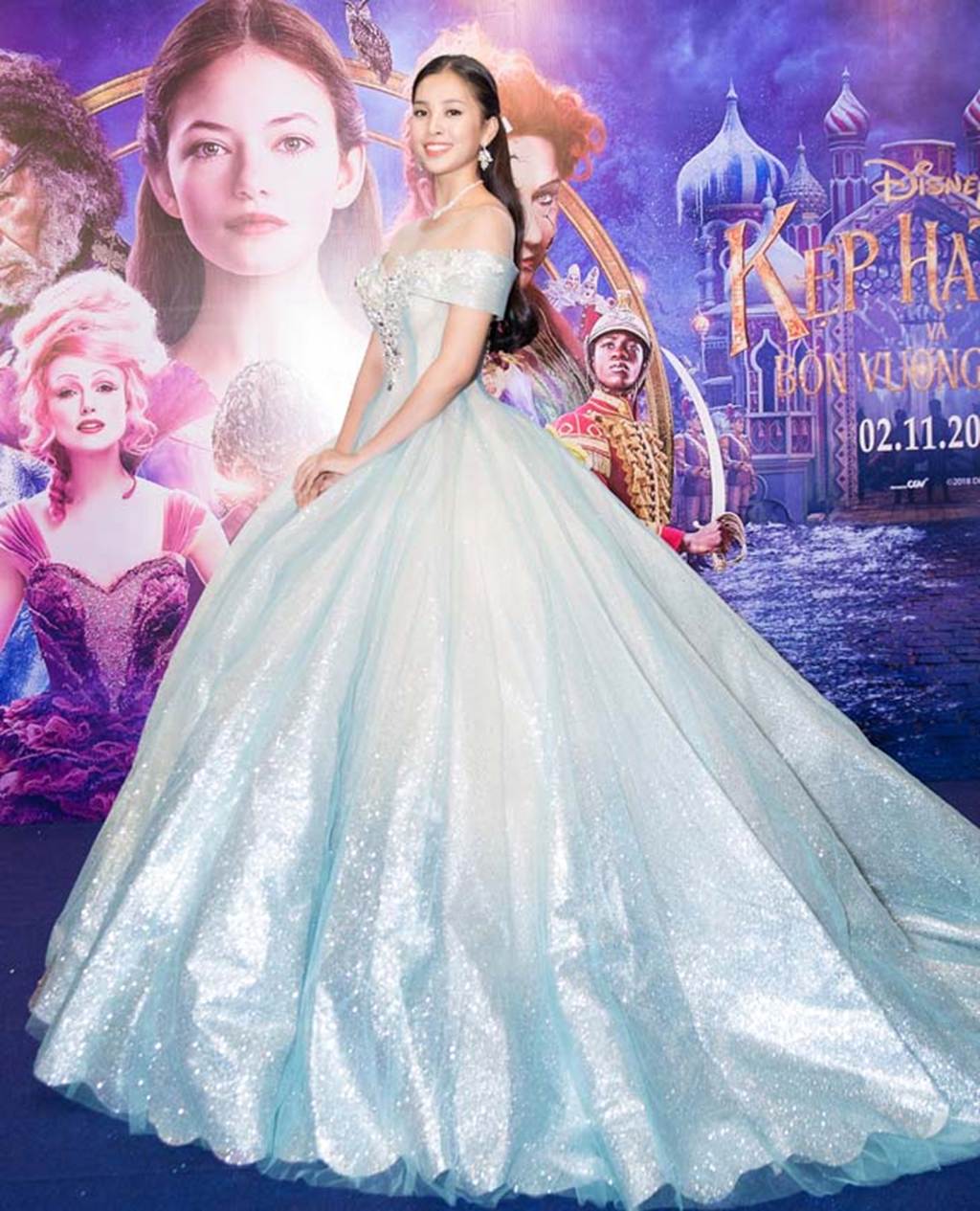 Hoa hậu Tiểu Vy diện váy công chúa, đẹp yêu kiều tuổi 18-3
