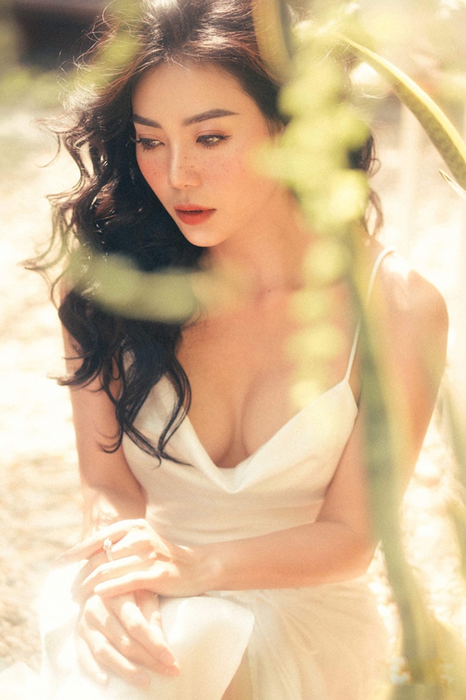 Diễn viên Thanh Hương quyến rũ với hot trend chụp ảnh mặt tàn nhang-6