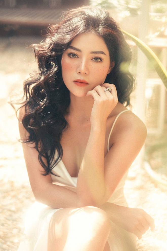 Diễn viên Thanh Hương quyến rũ với hot trend chụp ảnh mặt tàn nhang-8