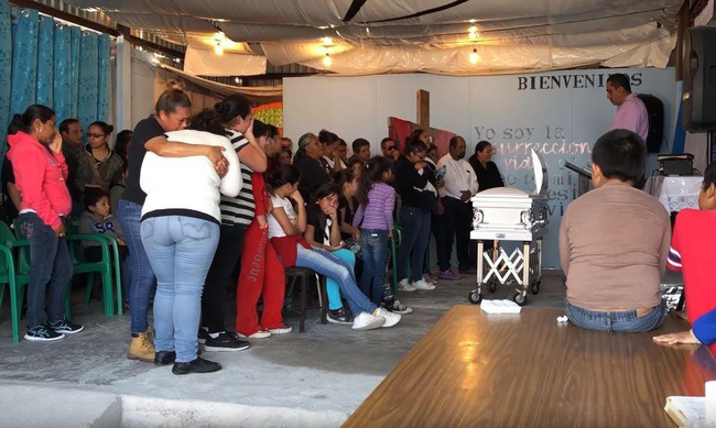 Sốc: Bé trai 8 tuổi bị bố và mẹ kế ép ăn chất thải đến chết sau nhiều năm bị bạo hành dã man-5