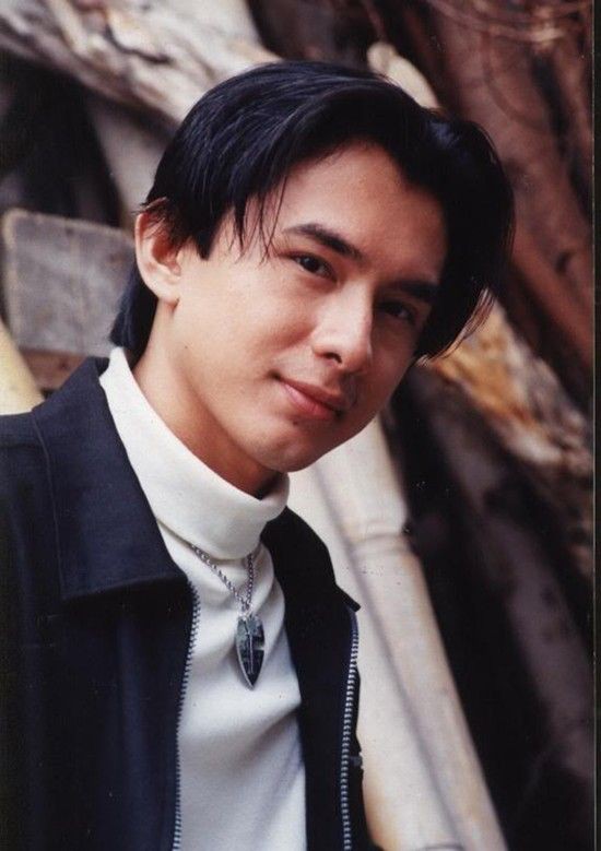 Sao Việt ngược đãi bản thân vì stress: Tự bóc tay đến rỉ máu, thường xuyên nghĩ đến việc tự tử-8