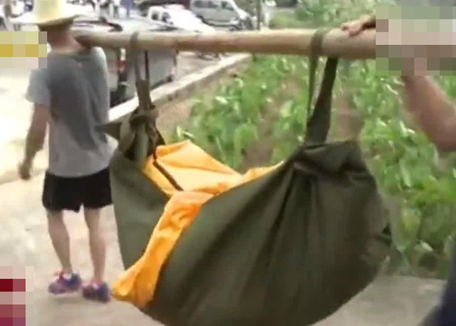 Rùng mình trước tội ác tàn độc của ông bố trẻ, một lúc đoạt mạng 2 con gái, vứt xác xuống núi rồi quay về nói dối lạc mất con-4