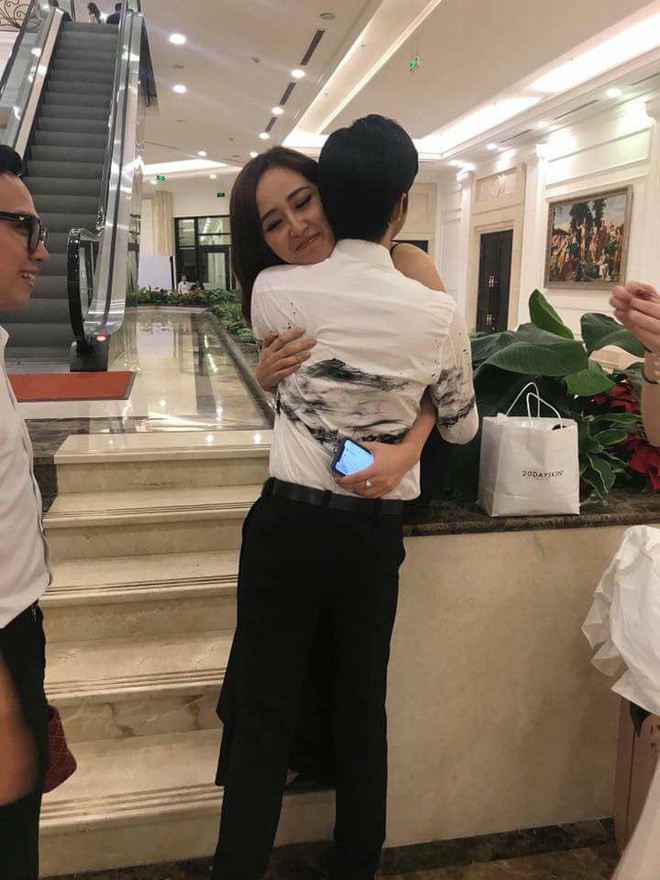 Hình ảnh thân mật, khóa môi say đắm của Mai Phương Thúy và Noo Phước Thịnh-4