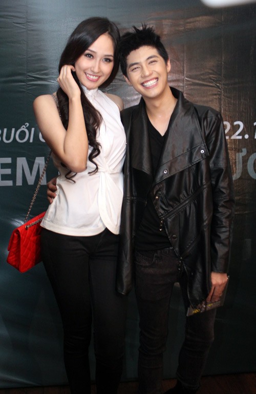 Hình ảnh thân mật, khóa môi say đắm của Mai Phương Thúy và Noo Phước Thịnh-13