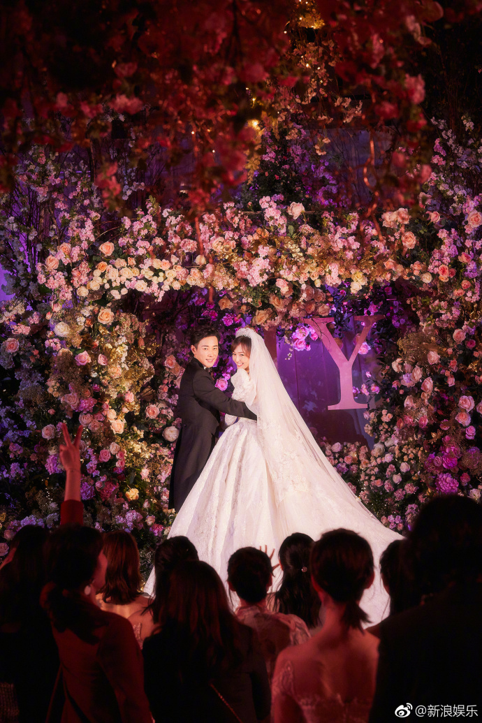 Hình ảnh lễ cưới đẹp như mơ của Đường Yên và La Tấn chính thức được tung ra-6