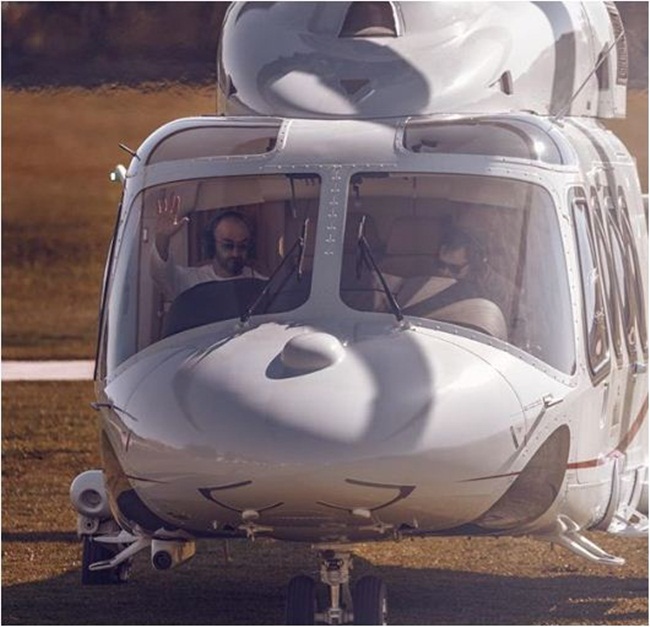 So độ ăn chơi sang chảnh của cậu ấm cô chiêu nhà các tỷ phú giàu nhất nhì TG-18