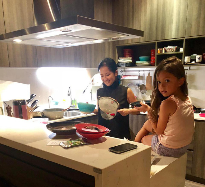 Chốn đi về của 3 mẹ con diva Hồng Nhung sau khi ly hôn với chồng Tây-2