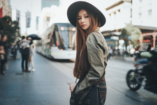 Xinh đẹp, trẻ trung đấy nhưng không thể nhận ra Thu Thủy với khuôn mặt càng ngày càng khác lạ này-2