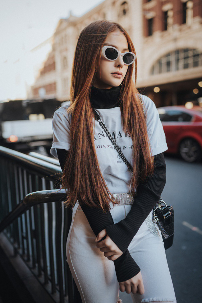 Xinh đẹp, trẻ trung đấy nhưng không thể nhận ra Thu Thủy với khuôn mặt càng ngày càng khác lạ này-4