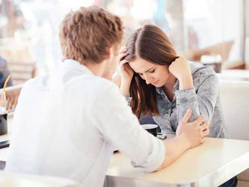 Tình cờ gặp lại người xưa, bí mật anh dọa tiết lộ với chồng khiến tôi run sợ-2