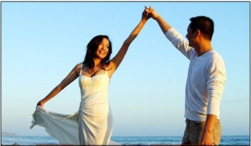 Showbiz Việt và những cuộc hôn nhân yêu nhanh, cưới vội, chia tay bất ngờ khiến ai cũng phải ngỡ ngàng-4