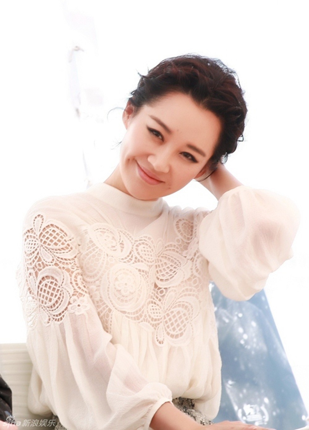 Phận đời mỹ nhân thành danh từ phim kiếm hiệp Kim Dung: Người hạnh phúc trong vòng tay đại gia, kẻ khổ đau tự tử vì tình-18