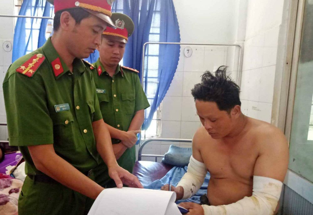 Cháy cửa hàng hoa 2 người chết: Bắt nghi can phóng hỏa-1