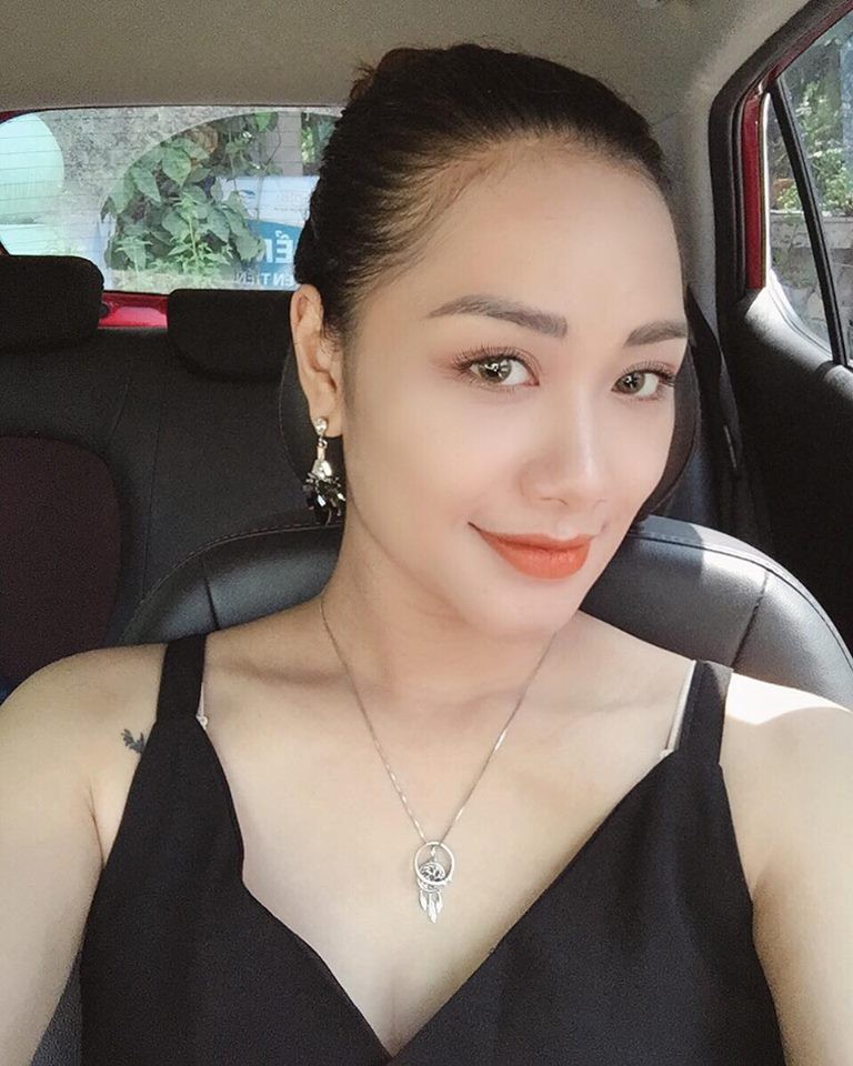 Nhan sắc lạnh lùng rất xứng với chồng của Thu Thảo, bà xã tài giỏi chiếm trọn trái tim Cảnh soái ca ngoài đời thực-20