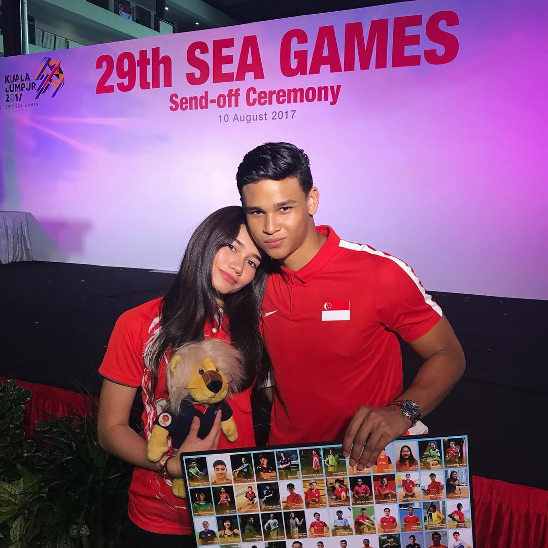 Những cô người yêu nổi bật ở AFF Cup 2018: Bạn gái Duy Mạnh khoe sắc cùng nhà vô địch Pencak Silat thế giới-12