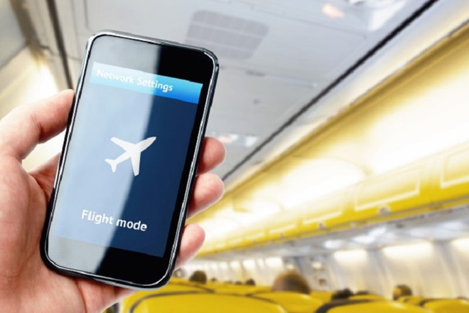 Tắt điện thoại hoặc để chế độ máy bay khi sạc pin: Quan niệm lạc hậu-1