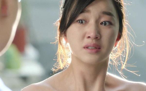 Chửa ễnh bụng vẫn hủy hôn vì 1 câu chế nhạo của mẹ bạn trai khi đến thăm-1