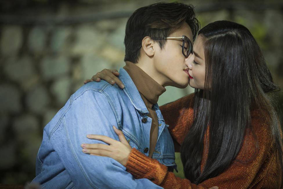 Thanh Hằng đăng một bức hình với trai quen, liếc xuống chỉ thấy ngập tràn bình luận đề nghị: Cưới nhau đi!-2