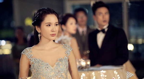 Cuộc gặp gỡ xấu hổ không để đâu cho hết với vợ cũ của gã đàn ông tham bát bỏ mâm-2