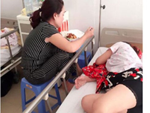 Mẹ chồng cho đất cất nhà ở riêng, ngày ngày vẫn sang nấu cơm, dọn dẹp, yêu chiều con dâu như vàng 10 khiến ai cũng thèm