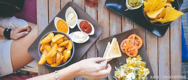 Người trằn trọc, khó ngủ, mất ngủ suốt đêm: Áp dụng giải pháp này để ngủ ngon nhanh chóng-6