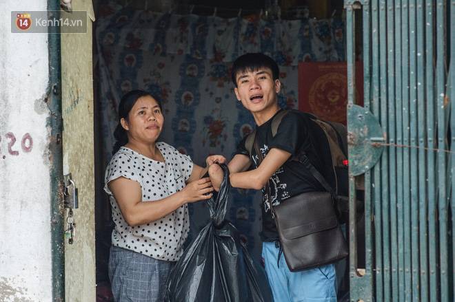 Chàng sinh viên Hà Nội mất 2 cánh tay trước ngày thi Đại học: Còn sống thì sống cho đáng, mọi chuyện rồi sẽ tốt lên-15