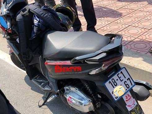 Bị vợ hờ” suy thận nặng, sắp mù lòa đuổi về, chồng vẫn quyết bám trụ chăm vợ đến hơi thở sau cùng-10