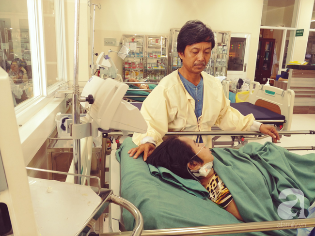 Bị vợ hờ” suy thận nặng, sắp mù lòa đuổi về, chồng vẫn quyết bám trụ chăm vợ đến hơi thở sau cùng-2