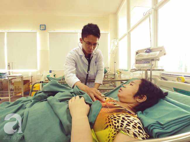 Bị vợ hờ” suy thận nặng, sắp mù lòa đuổi về, chồng vẫn quyết bám trụ chăm vợ đến hơi thở sau cùng-6