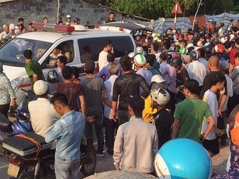 Gia cảnh éo le của nữ sinh đang mang bầu nhảy cầu tự tử sau khi cãi nhau với bạn trai-3