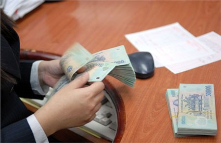 Ngân hàng lãi khủng, nợ xấu tăng cao bất ngờ-1