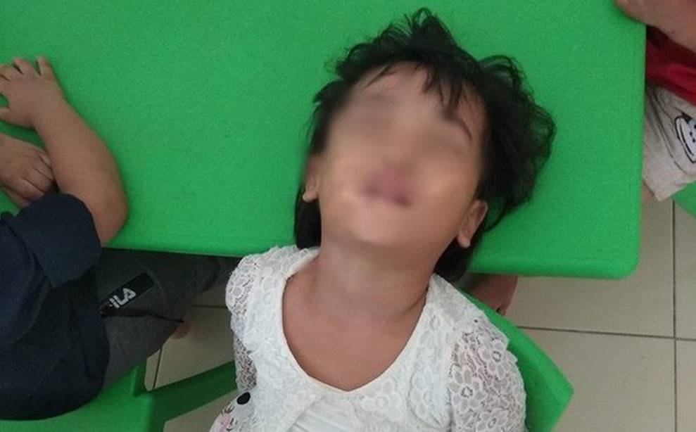 Kể chuyện bữa trưa nào cũng dọa cho học sinh phát khóc, cô giáo mầm non suýt bị mắng, mọi người nghe ngọn ngành thì lại xót xa-1