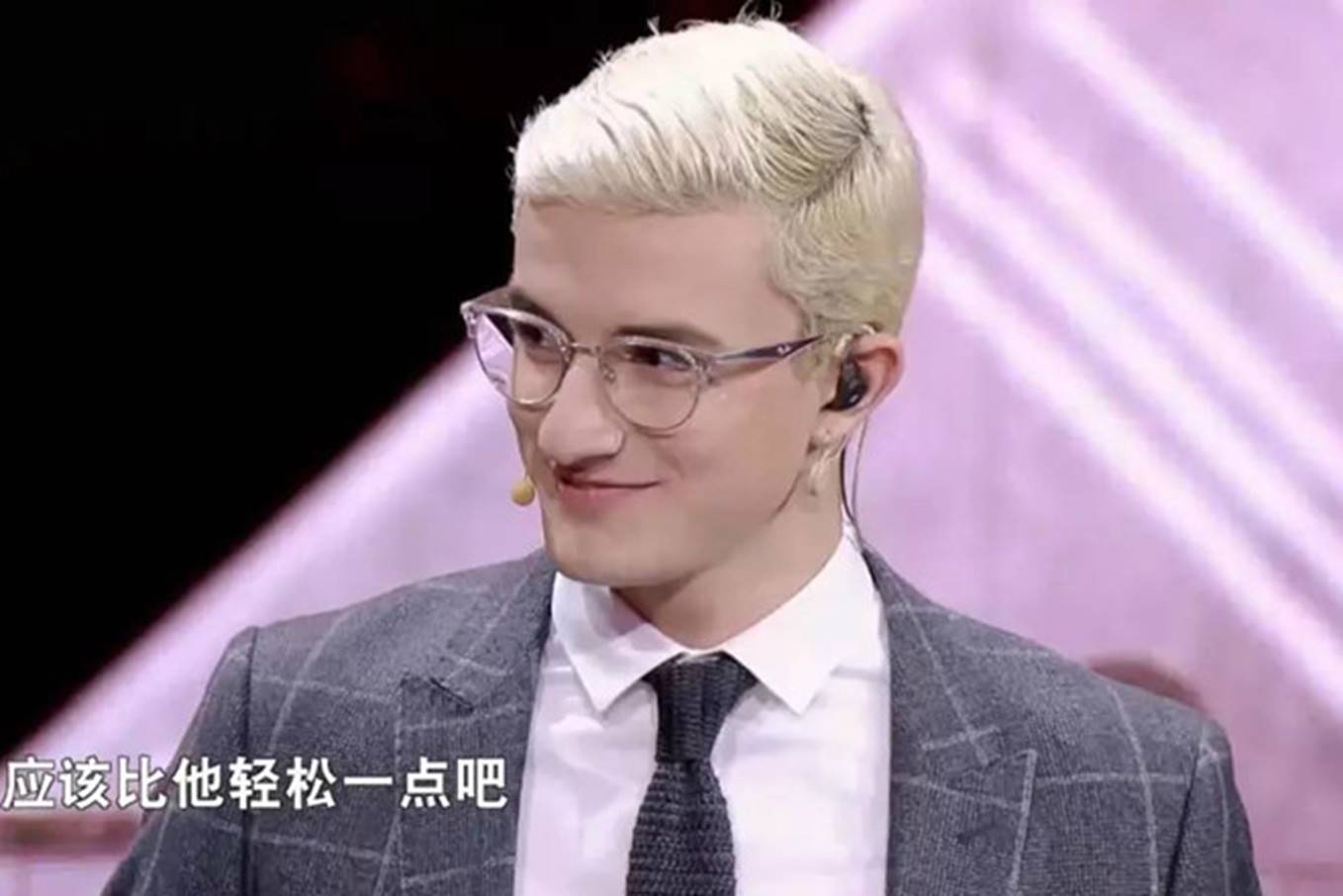 9X đẹp trai thi Siêu trí tuệ: Giỏi Toán, 20 tuổi tốt nghiệp Harvard-1