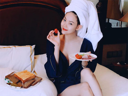 Chốn đi về của 5 SAO NỮ độc thân, quyến rũ bậc nhất Vbiz, vào nhà Minh Hằng khiến bao người chết mê-14