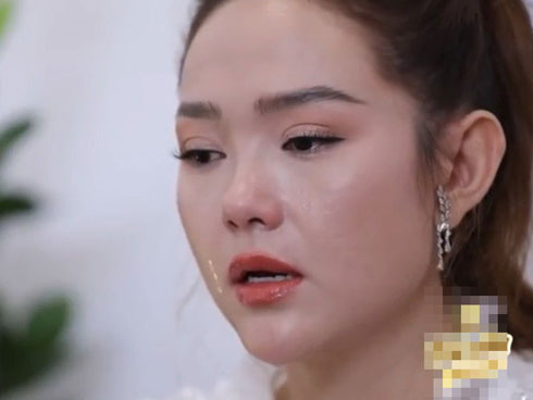 LẶP LẠI NGẪU NHIÊN: Qua 3 mùa The Face, luôn xuất hiện 1 nhân tố ăn mặc lạc quẻ-16