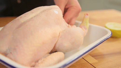 Học bí quyết của đầu bếp, tôi nhất định ướp thịt gà với nguyên liệu này, món gà chẳng bao giờ bị khô và dai-3