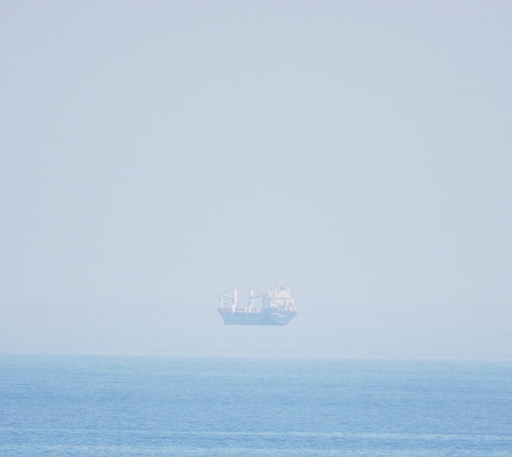 20 bức hình bắt trúng khoảnh khắc trùng hợp: từ xuất thần đến những sự cố muối mặt-20