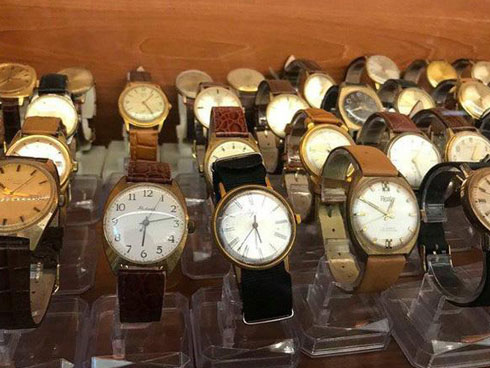 Hành trình săn lùng đồng hồ Pháp cổ độc nhất Việt Nam của đại gia Hà thành-6
