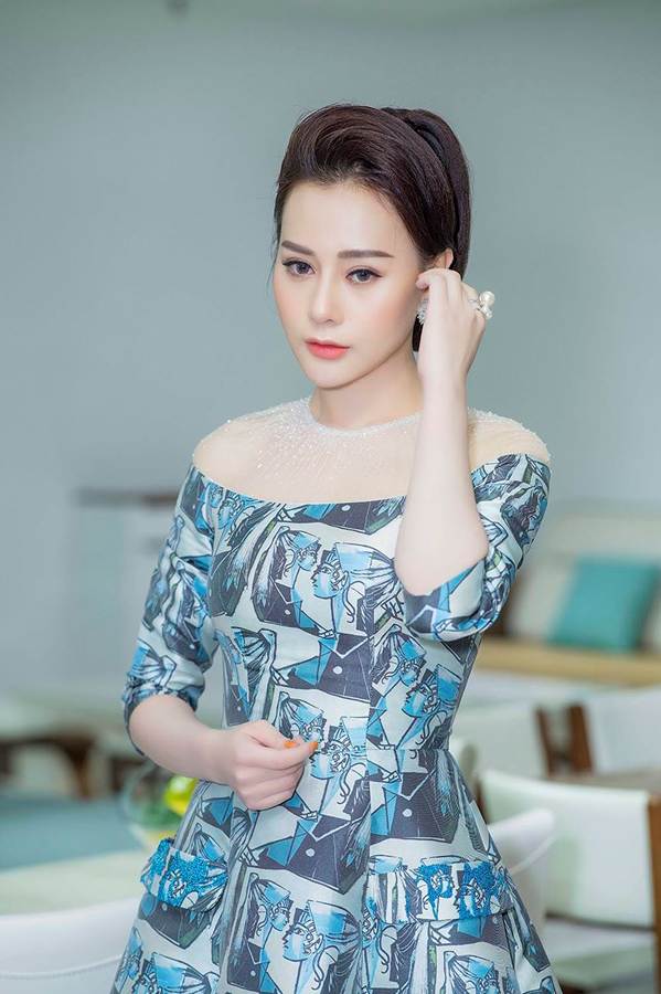 Hậu thẩm mỹ, Phương Oanh Quỳnh Búp bê tự tin khoe sắc bên Việt Anh-2