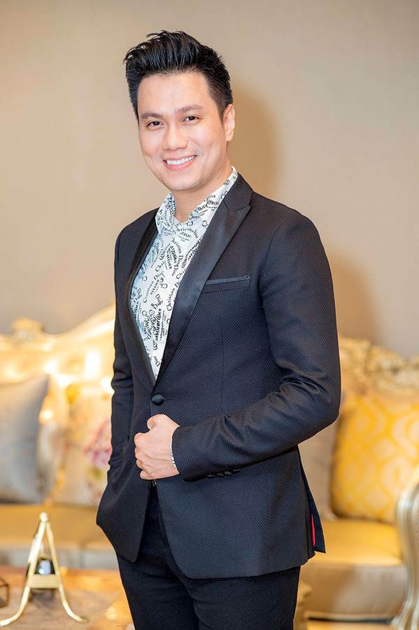 Hậu thẩm mỹ, Phương Oanh Quỳnh Búp bê tự tin khoe sắc bên Việt Anh-6