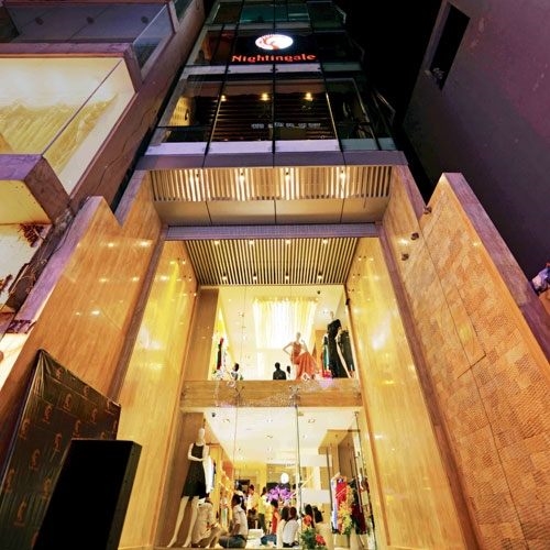 Chốn đi về của 5 SAO NỮ độc thân, quyến rũ bậc nhất Vbiz, vào nhà Minh Hằng khiến bao người chết mê-2